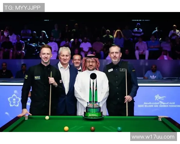 丹尼斯泰勒与戴维斯的巅峰对决揭示斯诺克世界的激烈竞争与荣耀